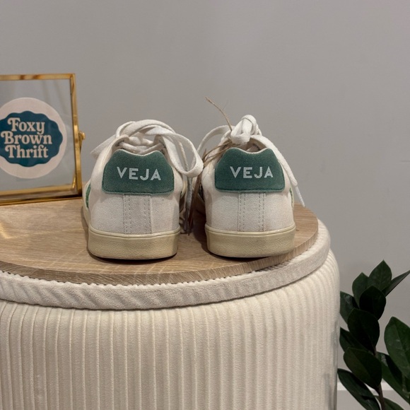 Veja White Sneakers with Green Heel Tab - Picture 9 of 14